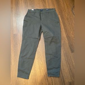 Brand New with Tags Skinny Gap pants